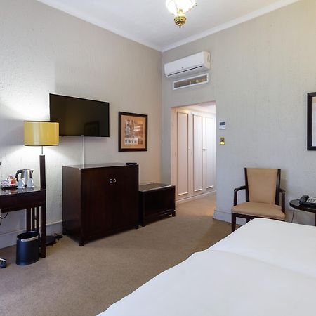 Holiday Inn - Johannesburg Sunnyside Park By Ihg Екстериор снимка