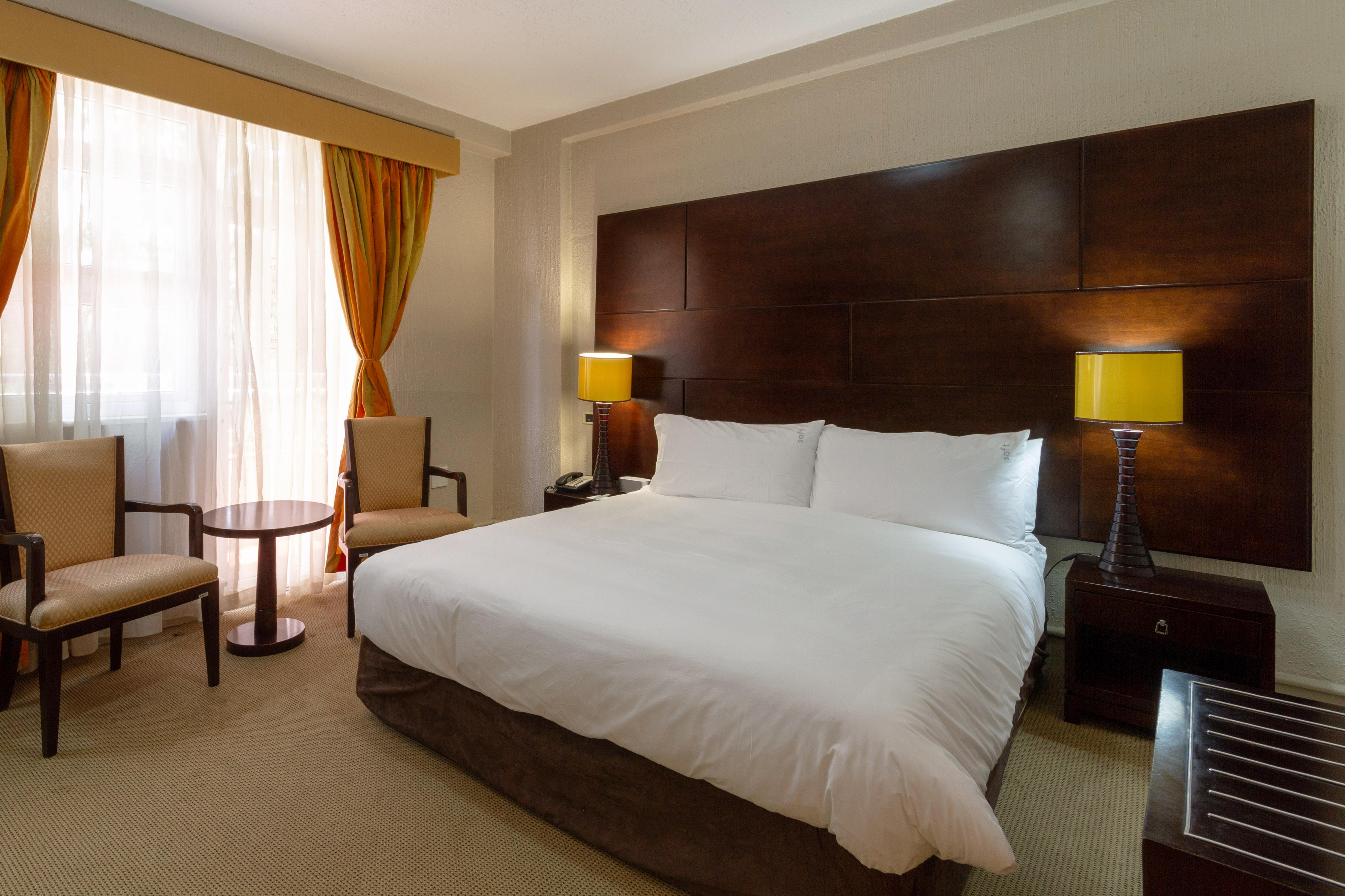 Holiday Inn - Johannesburg Sunnyside Park By Ihg Екстериор снимка