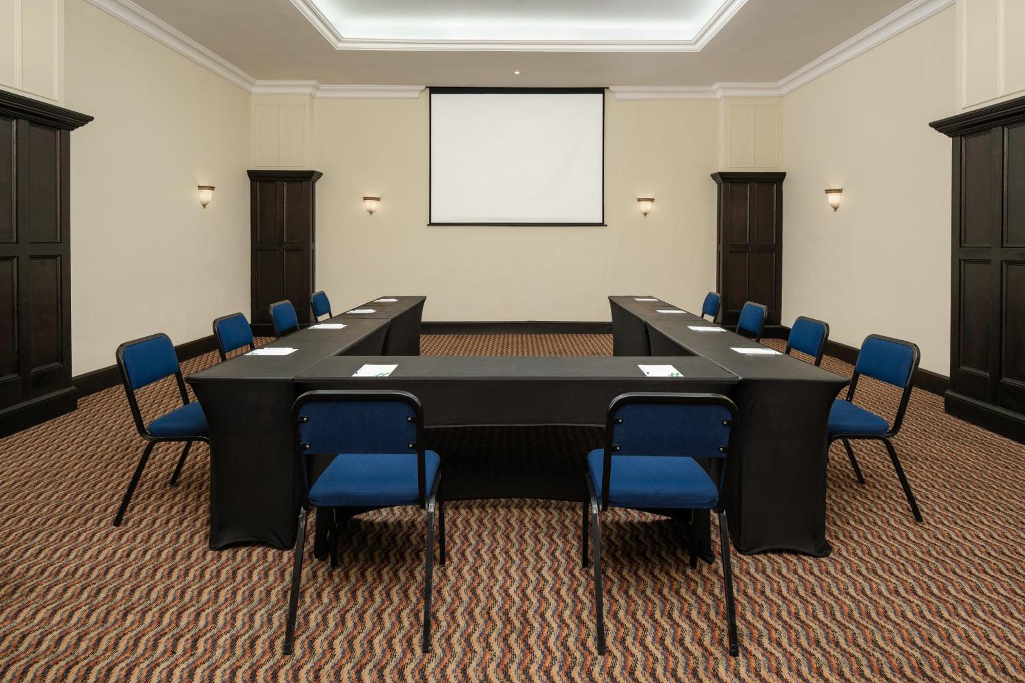 Holiday Inn - Johannesburg Sunnyside Park By Ihg Екстериор снимка